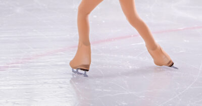 schaatsende benen