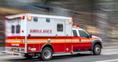 ambulance rijdt
