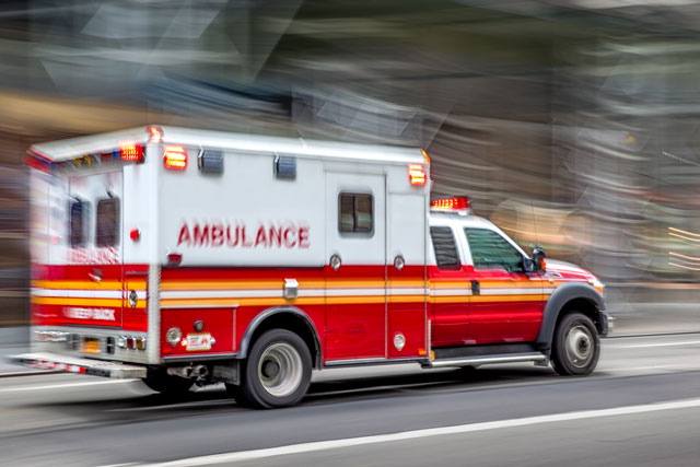 ambulance rijdt
