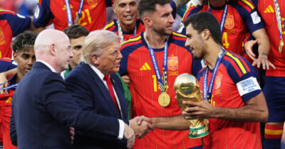 Poignée de mains entre Trump et Rodri